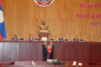 Laos Elects Sonexay Siphandone as NA President, Saleumxay Kommasith as Prime Minister